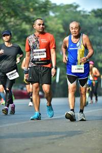 BIB: 42498, 28019, 14942184
                            <button type="button" onclick="openModal(10157409)" class="btn btn-primary btn-sm float-right btn-popup" data-toggle="modal" data-target=".modal-high-quality">
                        <i class="fas fa-shopping-cart"></i> Add to Cart
                    </button>
                                            <button type="button" onclick="isThisMe(10157409, true)" class="btn btn-success btn-sm float-right btn-popup btn-isme hidden" data-toggle="tooltip" data-placement="bottom" title="นี่คือรูปของคุณใช่ไหม คลิกที่นี่เพื่อเอาเข้าอัลบั้ม">
                        <i class="fas fa-plus"></i> Add to album
                    </button>
                    <button type="button" onclick="isThisMe(10157409, false)" class="btn btn-warning btn-sm float-right btn-popup btn-isnotme hidden">
                        <i class="fas fa-ban"></i> Remove from album
                    </button>
